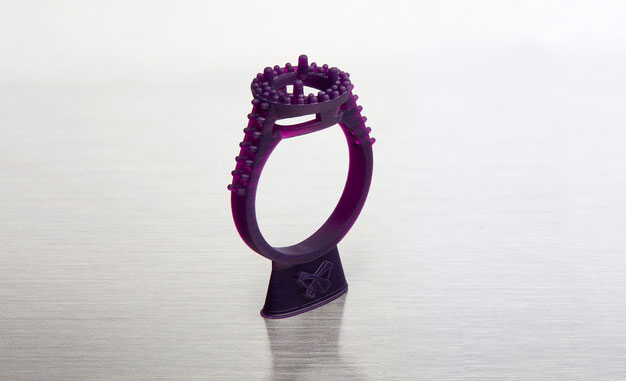3D printed ring with calcineable resins.