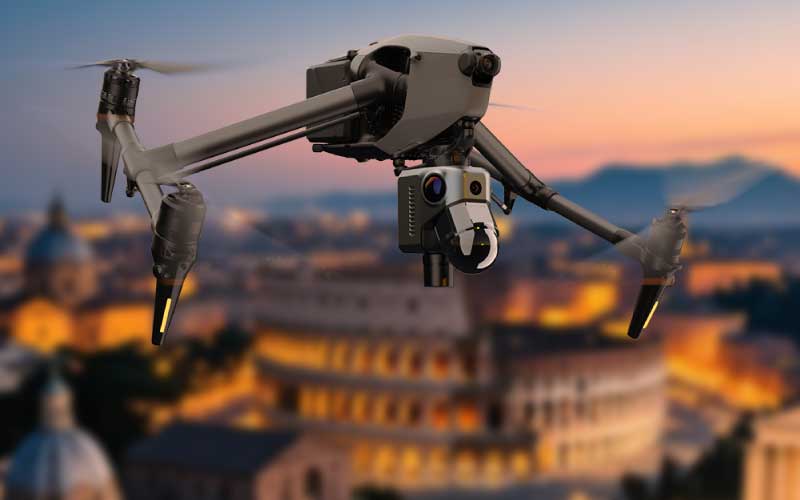 Uso manuale, su treppiede o su veicolo garantisce scansioni stabili e precise su cantieri e per rilevamenti stradali.