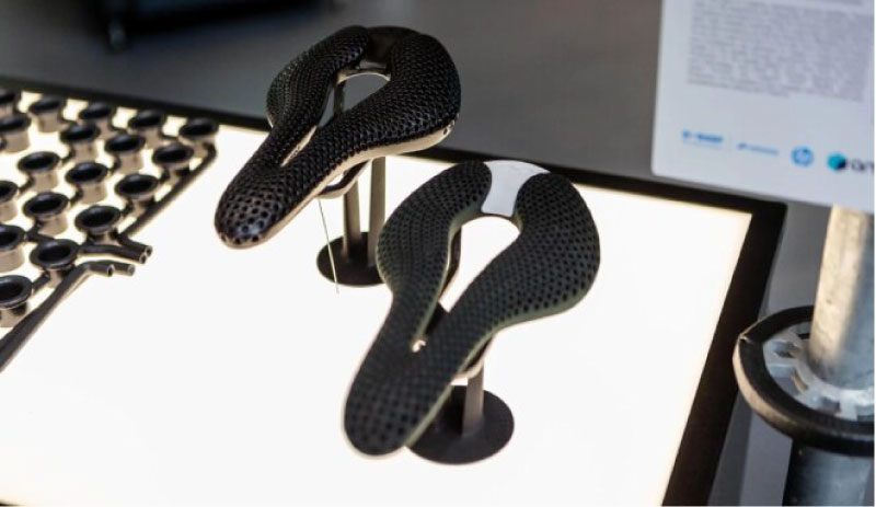 Assentos de bicicleta impressos em TPU e alisados com o PostPro SFX