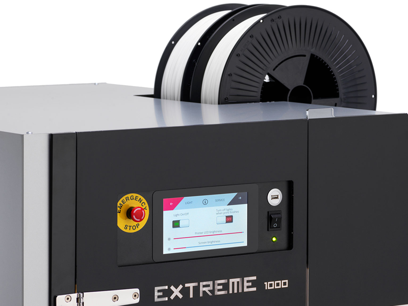 The user interface of the Builder Extreme 1000 PRO printer