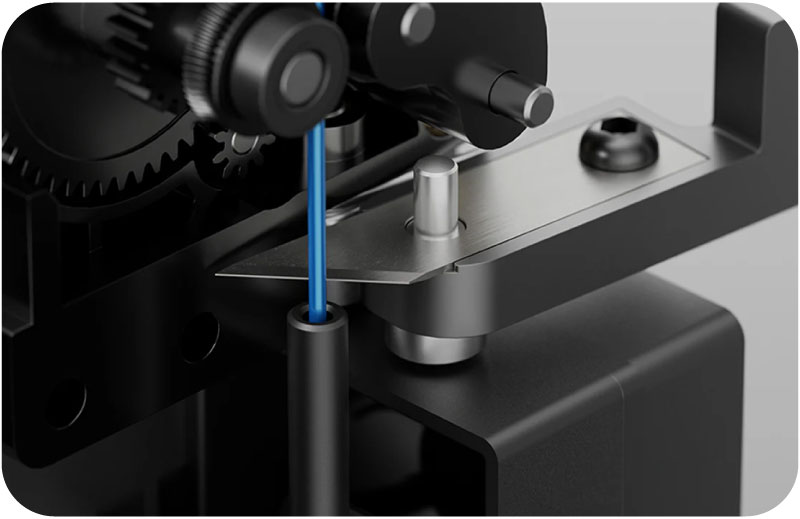 La descarga automática de filamento es proceso en el que la impresora expulsa el filamento de forma asistida o totalmente automatizada, sin necesidad de hacerlo manualmente.