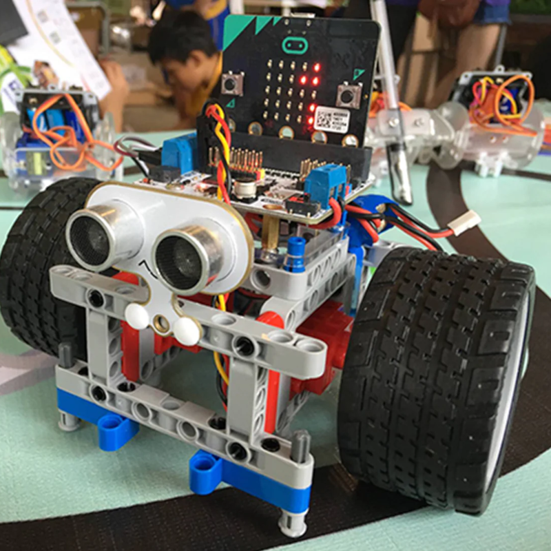Sonar:bit mounted on robot