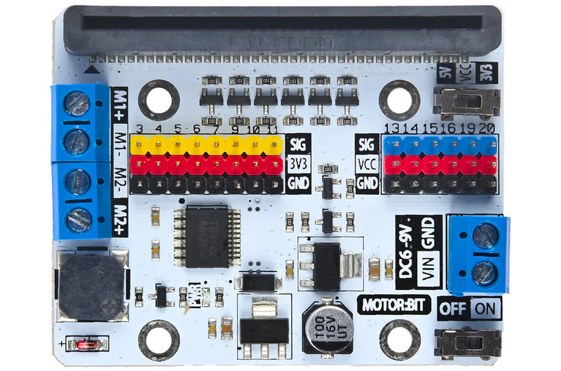 La motor:bit permite controlar motores y otros accesorios