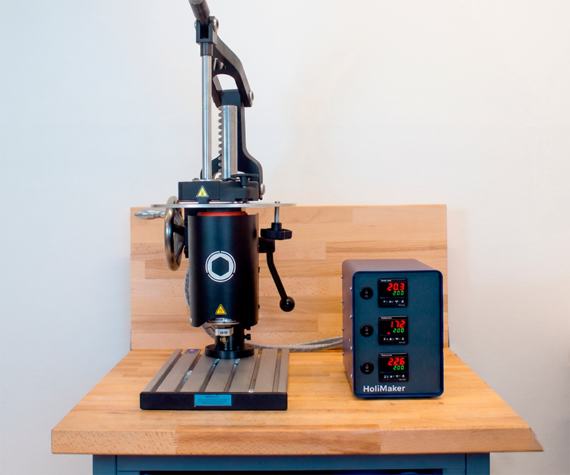 La HoliPress 38 est compatible avec de multiples matériaux.
