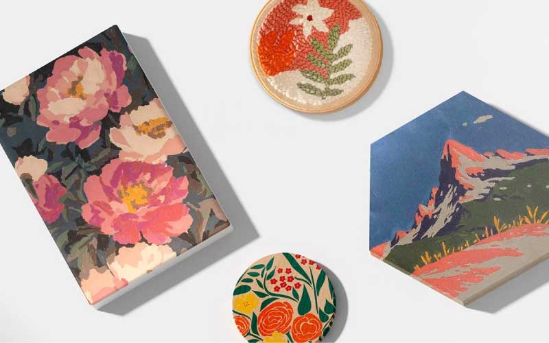 La iPaint se puede utilizar para dibujar sobre lienzo, madera, papel, cartulina, tela de bordado y papel para transferencias de tatuajes