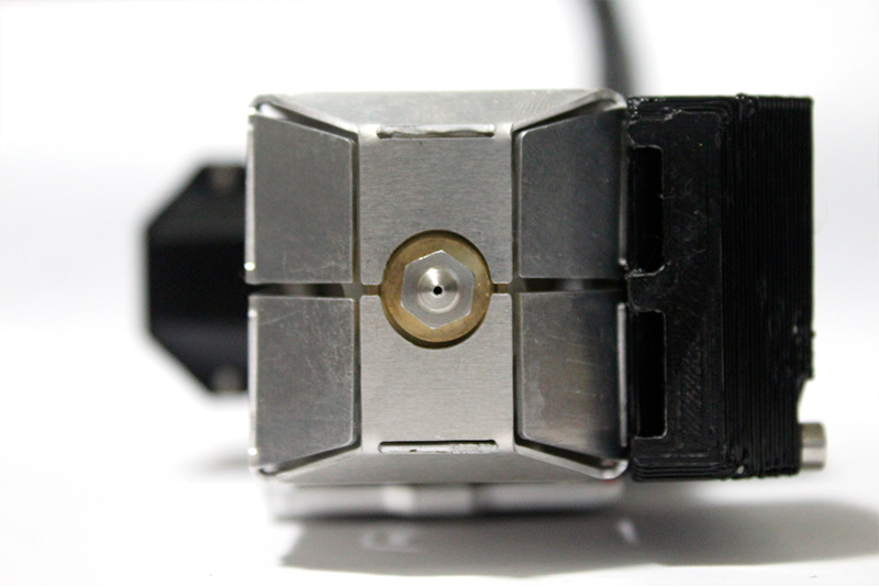 The hopper mount and the nozzle of the Mahor V4 pellet extruder