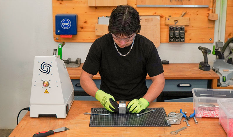The DEGO! turns waste into resources, making the value of the circular economy visible in action