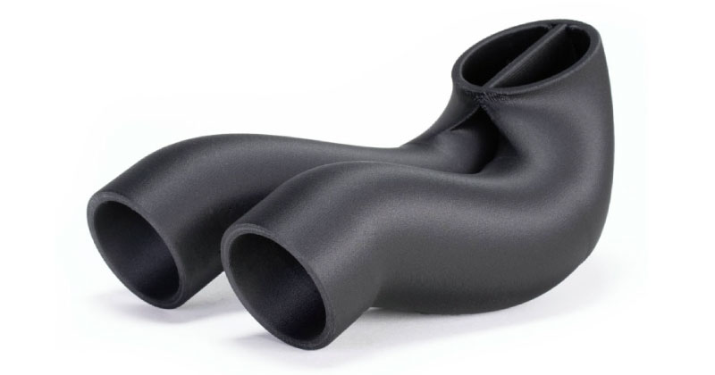 Prusament PA11 Nylon Carbon Fiber resiste fino a 190 °C, ideale per componenti funzionali esposti a sollecitazioni termiche in ambienti professionali.