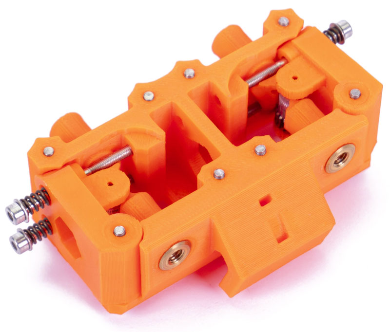 Pezzo stampato con il PETG colore arancione.