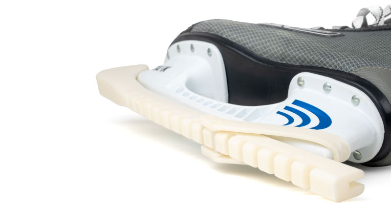 Schutzkanten aus TPU 95A, einem sehr verschleißfesten Material, ideal zum Abdecken von Skiern, Schlittschuhen und ähnlichen Geräten.