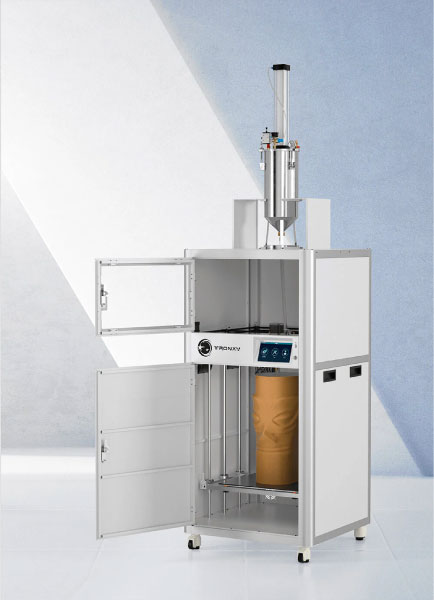 Foto: A impressora de cerâmica Tronxy Moore X6080 possui um depósito de material de 5L, ideal para imprimir modelos de diferentes tamanhos e compatível com vários tipos de argila.