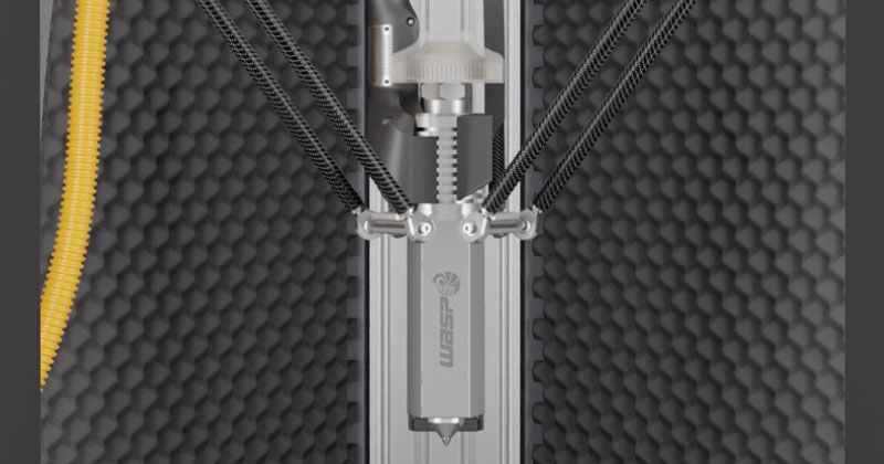 Der Hochleistungs-Extruder ermöglicht den direkten Druck von Pellets aus Granulat.