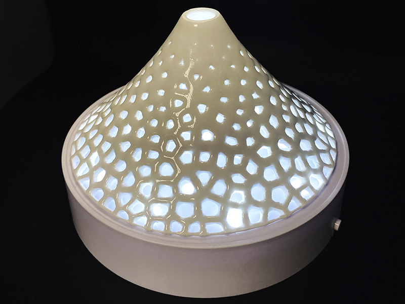 Komplexes Design von Porcelaine Coquet, realisiert mit dem Zetamix-Porzellanfilament